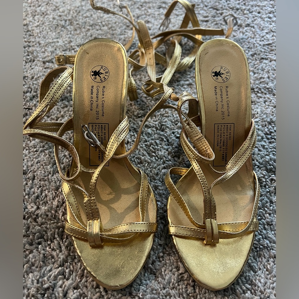 Women’s Goddess Sandals Gold -Size 5/6